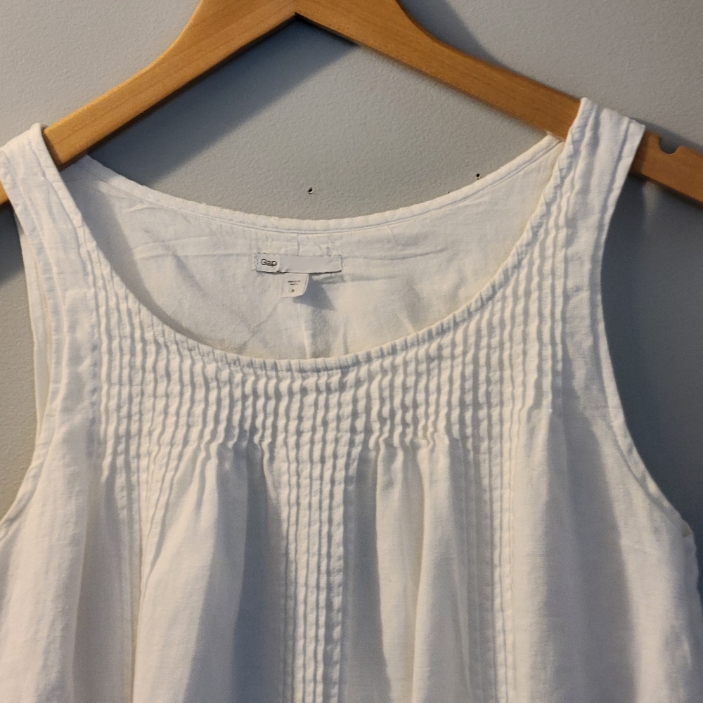 GAP White Sleeveless Pintuck Cotton Shift Dress - Picture 3 of 14